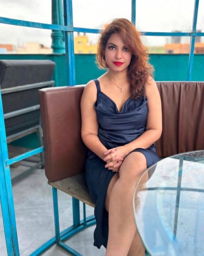 Housewife Call Girls in Delhi
